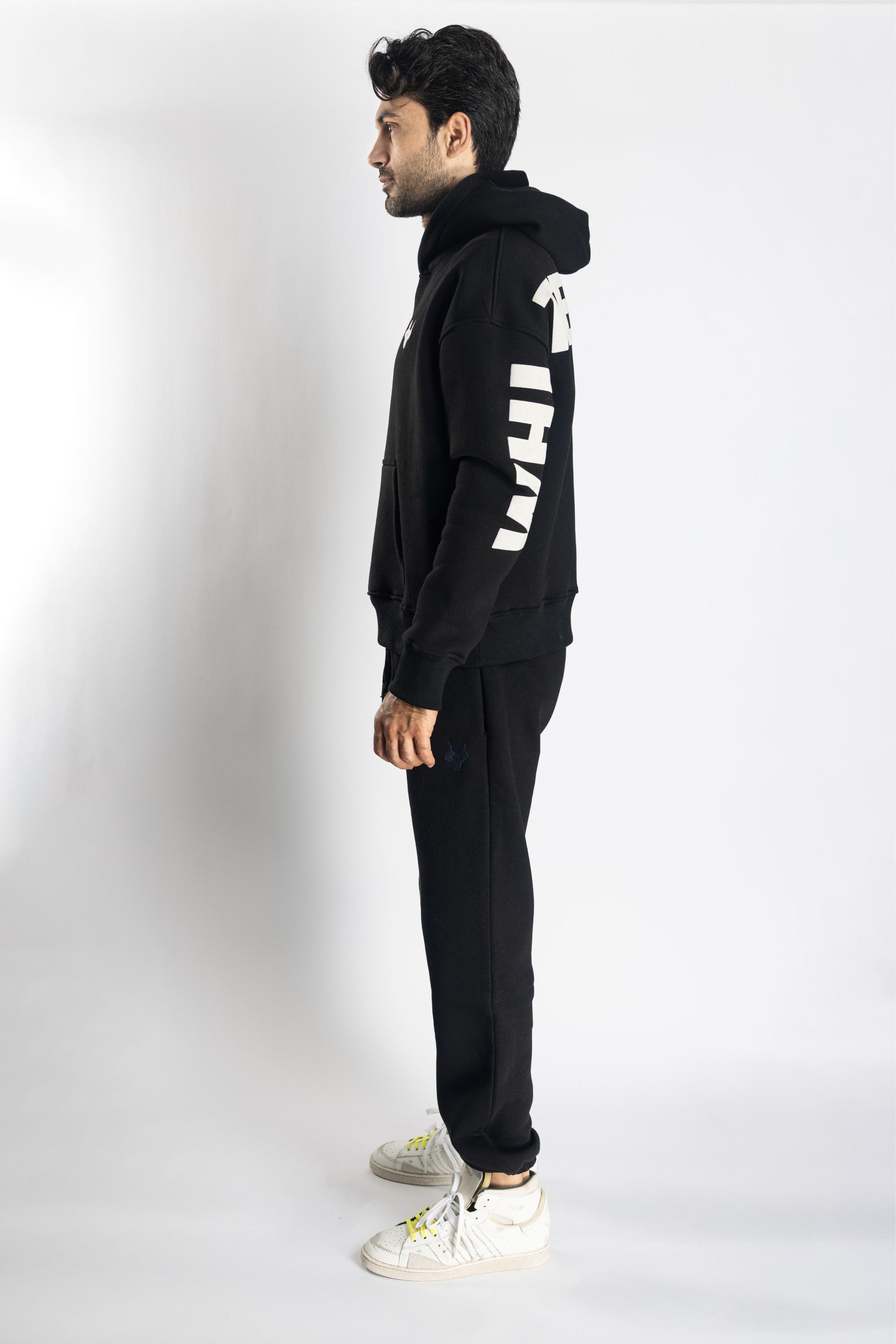 Oversized Jogging Set Hoodie For Men With Large White Wolves Print In Back - White Wolves