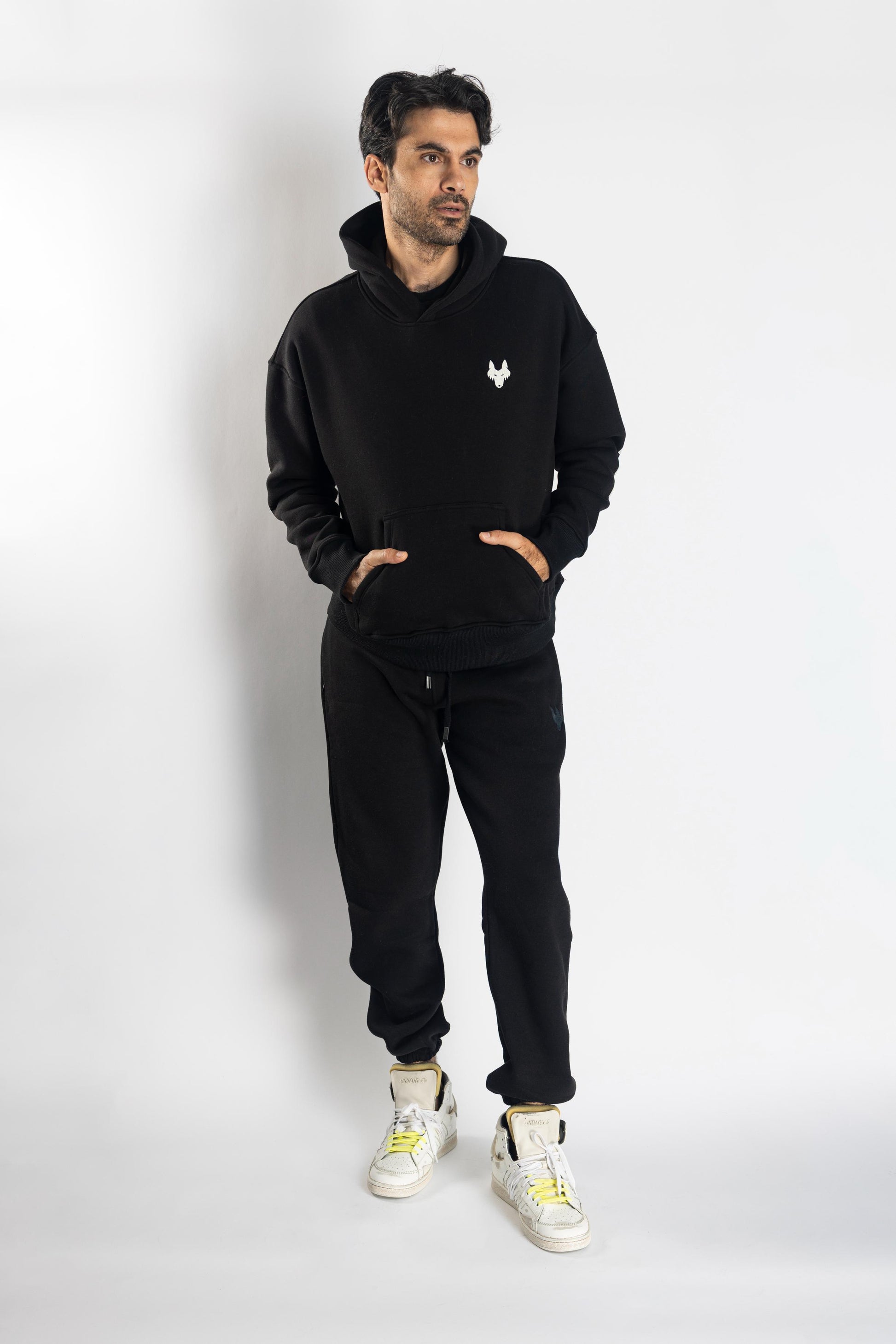 Oversized Jogging Set Hoodie For Men With Large White Wolves Print In Back - White Wolves