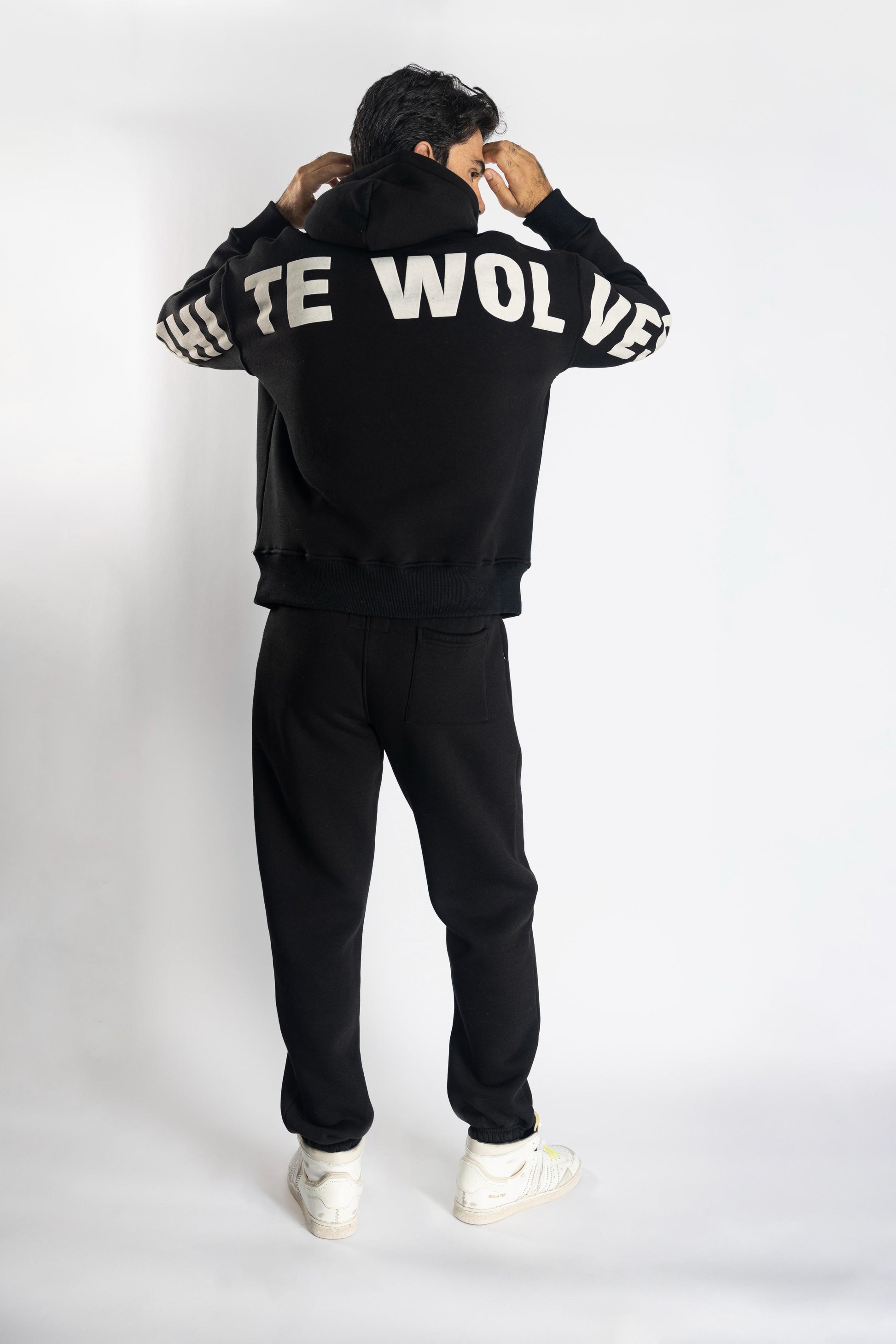 Oversized Jogging Set Hoodie For Men With Large White Wolves Print In Back - White Wolves