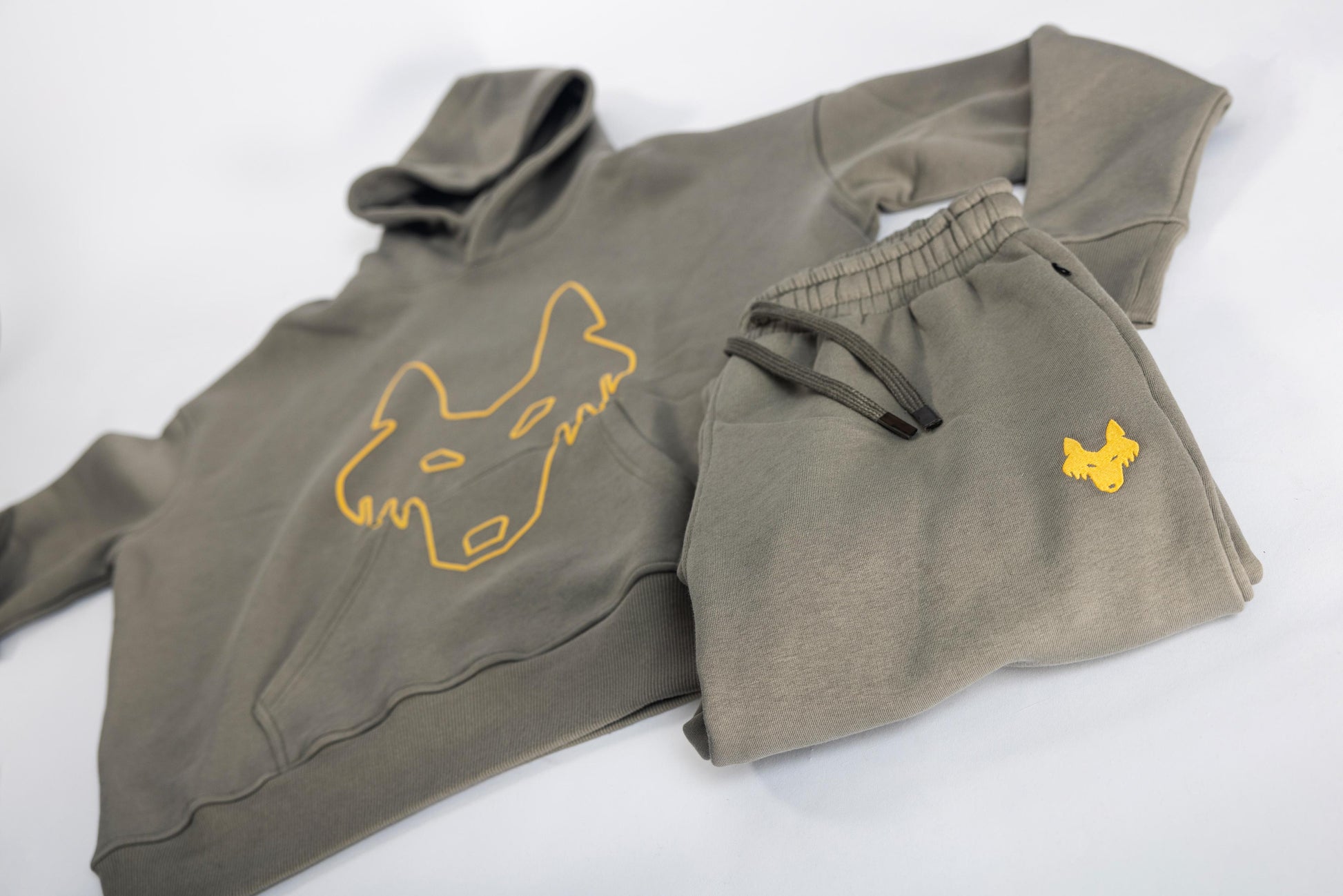 Oversized Jogging Set Hoodie For Men logo In Back color kaki - White Wolves